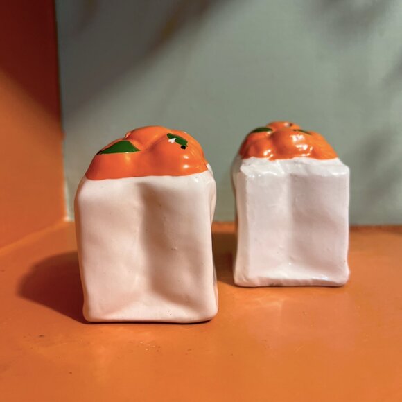 Bag of Oranges Salt & Pepper Shakers | Vintage Fruit Kitchen Decor - Picture 3 of 8